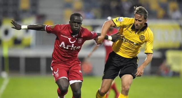 赛场上的备 赛场上的备